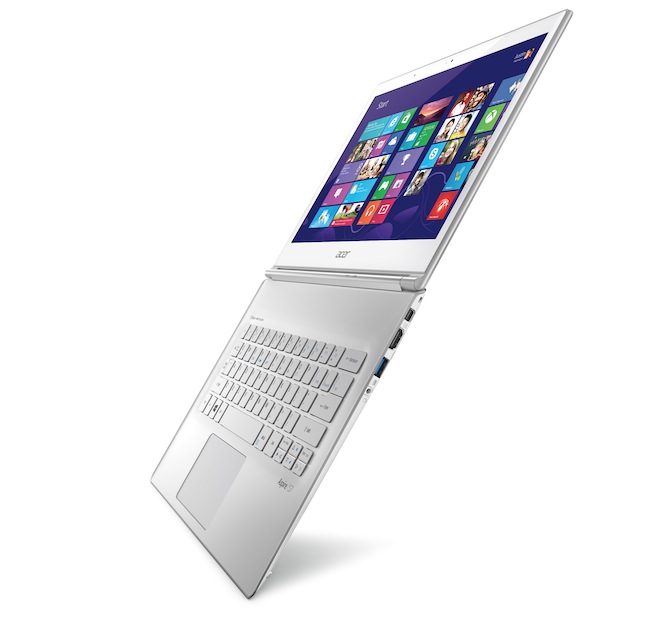 Acer Aspire S7 Reloaded: Premium-Ultrabook™ jetzt mit Wireless Display-Technologie und noch längerer Akkulaufzeit.