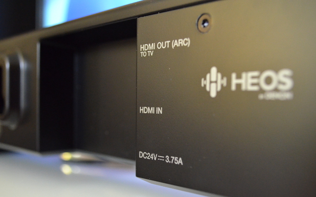 Der HDMI-Ausgang zum Fernseher ist ARC-fähig und macht die Installation sehr einfach.