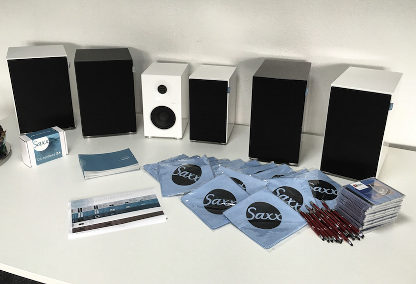 Benjamin Wilke hatte nahezu das gesamte Saxx-Portfolio dabei. Gastgeschenke durften natürlich ebenfalls nicht fehlen.