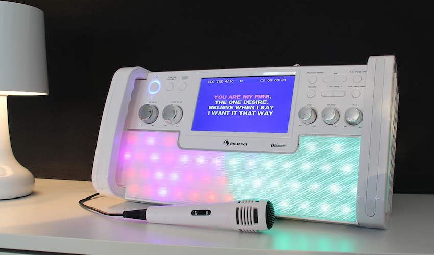 Alles drin, alles dran: Aunas DiscoFever beherbergt ein Karaoke-System, Lautsprecher,m Verstärker, CD-Player und ist noch für den Bluetooth-Empfang ausgelegt.