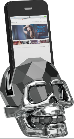 Auffällig unauffällig: Nein, dieser Skull ist kein einfaches Deko-Stück, sondern eine leistungsstarke Docking-Station für Apple-Smartphones ...