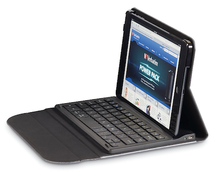 Vielseitige Folio-Schutzhülle für iPad Mini besitzt einen cleveren Klappstandfuß und eine Bluetooth-Tastatur für den mobilen Arbeitsplatz.