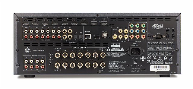 Arcams neues AV-Flaggschiff ist mit allen Features und Anschlüssen bestückt, die man sich bei einem AV-Receiver nur wünschen kann.