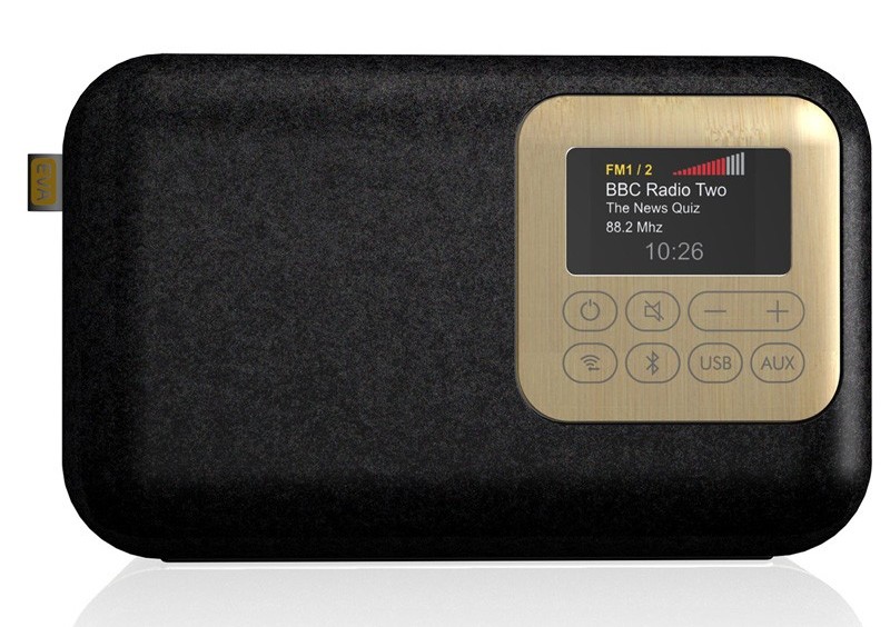 EVA SPS300ER: Der Dock-Speaker mit Bluetooth-Anbindung (apt-x), USB-Port und übersichtlicher LED-Anzeige.