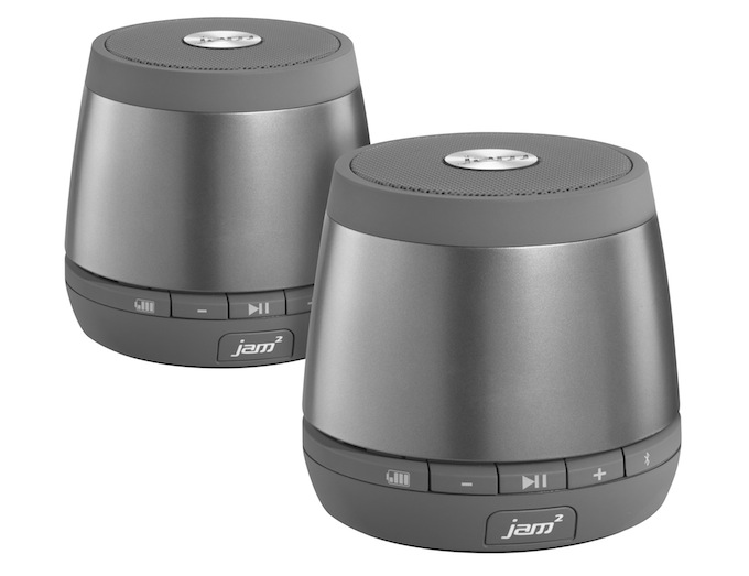 "Normale" Bluetooth-Speaker waren gestern - heute ist JAM Plus! Der Unterschied: In diesem Fall lassen sich zwei JAM Plus mit einem Zuspieler koppeln und sorgen so für druckvollen Stereo-Sound.