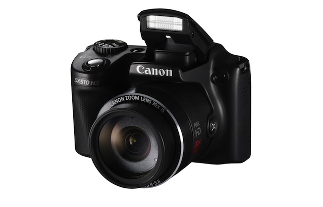 Canon PowerShot SX510 HS, der Alleskönner: Dank integrierten WLAN lassen sich die gerade gemachten Fotos und Videos sofort auf Flickr, Facebook oder Youtube transferieren.