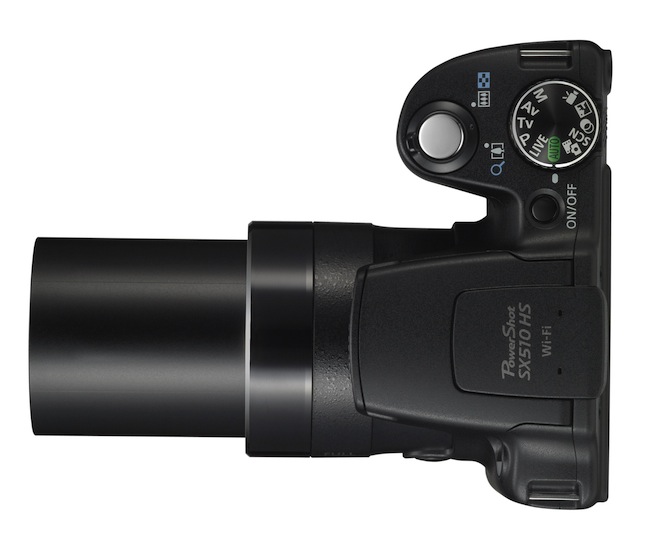 Dank des fest verbauten 24mm Weitwinkelobjektivs injkl. 30fach-Zoom (optisch) erfüllt die SX510 HS gehobene Ansprüche.