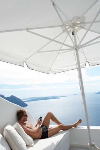 Wenn das kein Lusus ist: Auch bequem aus dem Urlaub lässt sich die Hausautomation via Handy steuern bzw. überwachen.