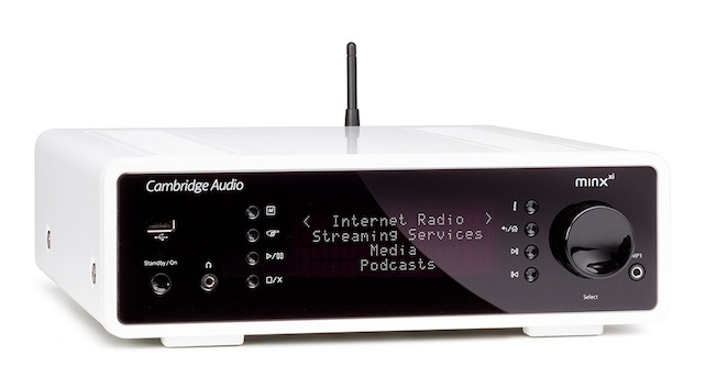 Der Minx Xi kann dank seiner Bluetooth-Kompatibilität nicht nur Musik von jedem bluetoothfähigen Smartphone oder Tablet streamen, sondern lässt sich darüber hinaus auch problemlos in das heimische Netzwerk einbinden.