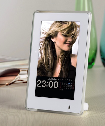 Blickfang in jedem Wohnzimmer: Die neuen Digitalrahmen von Hama.