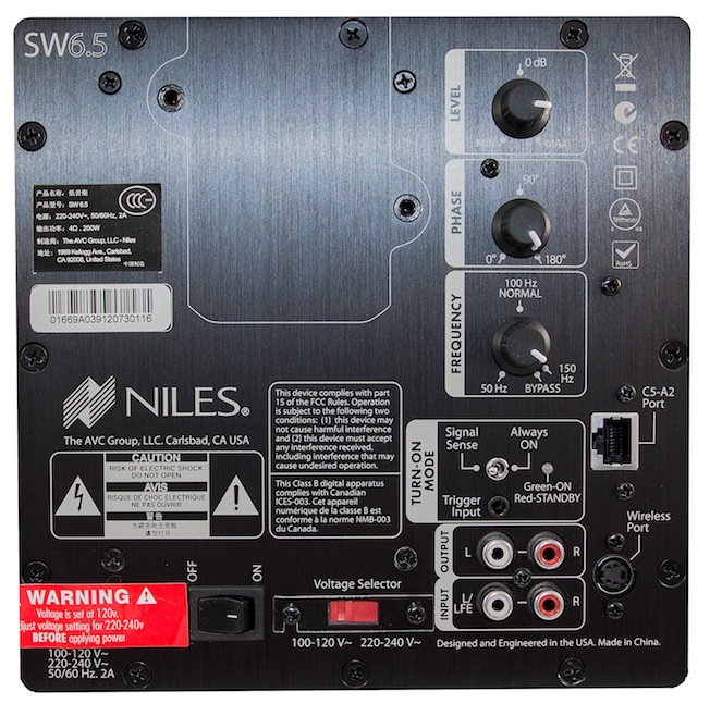 Trotz kompaktester Abmessungen ist der Niles SW6.5 mit allem ausgestattet, was einen hochwertigen Subwoofer heutzutage auszeichnet.