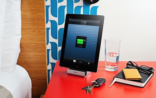 Laden und Synchronisieren leicht gemacht - mit dem neuen Express Dock für iPad von Belkin.