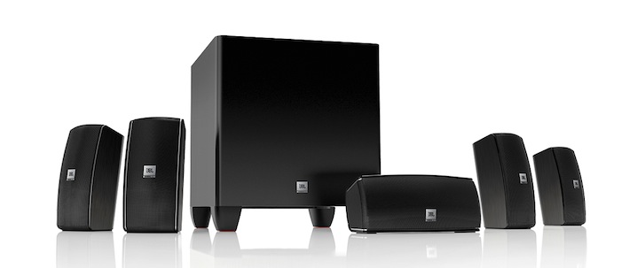 Kompakt, sehr gut ausgestattet und klangstark: Das JBL Cinema 610.
