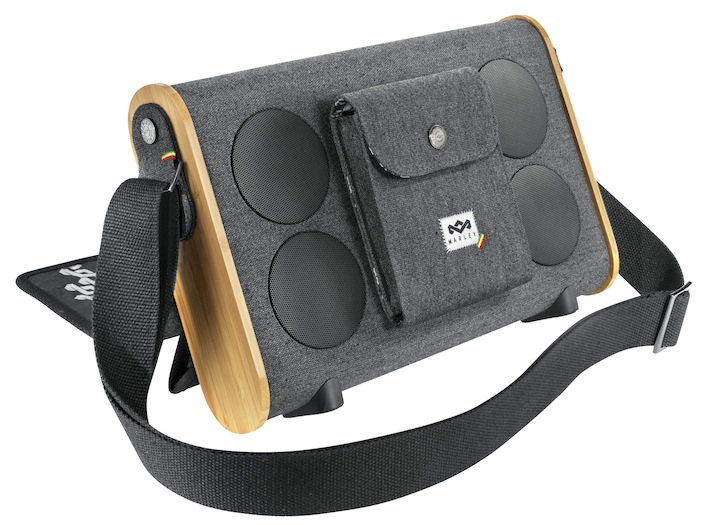 Neu ist die sportliche Roots Rock BT. Diese portab- le Sound-Tasche mit Bluetooth überzeugt durch ihr geringes Gewicht und die kompakten Maße. Hinzu kommt das außergewöhnliche Design mit dem von MARLEY entwickelten Recycling-Stoff RewindTM. Das Modell ist ab sofort für 199 € (UVP) erhältlich.