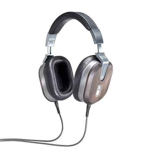 Der Ultrasone Edition 5 Kopfhörer ist wie ein ganz privater Konzertsaal für den Kopf. Durch den erstmaligen Einsatz von S-Logic EX® inszeniert das neue Meisterstück aus der Ultrasone-Manufaktur Musik mit einer bisher bei Kopfhörern nicht gekannten Räumlichkeit.