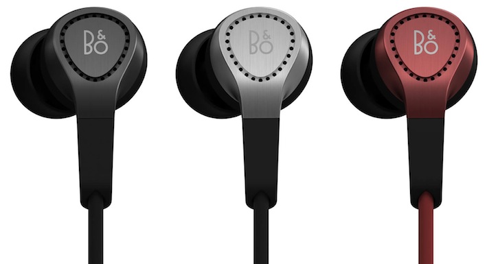 BeoPlay H3: Leichtgewicht für grandiosen Klang Der In-Ear-Kopfhörer BeoPlay H3 liefert einen natürlichen und authentischen Klang aus einem Gehäuse, das aus einem einzigen Aluminiumstück gefertigt ist. Das Material verleiht dem BeoPlay H3 größte Robustheit bei geringstem Gewicht. Die 26 Luftschlitze im Gehäuse sorgen für eine atemberaubende Akustik. BeoPlay H3 passt perfekt ins Ohr, schließt luftdicht ab und verfügt zudem über eine Fernbedienung und ein eingebautes Mikrofon. Die Geschenkidee für alle, die auch unterwegs grandiosen Klang genießen möchten.
Deutschland und Österreich: Euro 249,-
Schweiz: CHF 299.-