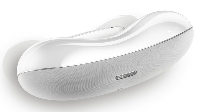 Cocoon Stream – Musik ohne Ecken und Kanten. Exzellenter HiFi-Sound in allen Zimmern? Mit dem modernen Wireless-Musiksystem Cocoon Stream kein Problem: Per Tastendruck ist das Gerät im heimischen WLAN integriert. Mehrere Cocoons können schnell und einfach miteinander verknüpft werden und streamen dann Musik von einem iOS, Android- oder Windows-Device. Zusätzlich können tausende Internet-Radiosender wiedergegeben und bis zu drei Lieblingssender abgespeichert werden. Auch in Schwarz sowie mit edlem Standfuß und praktischer Wandhalterung erhältlich. Preis: 349 EUR UVP.
