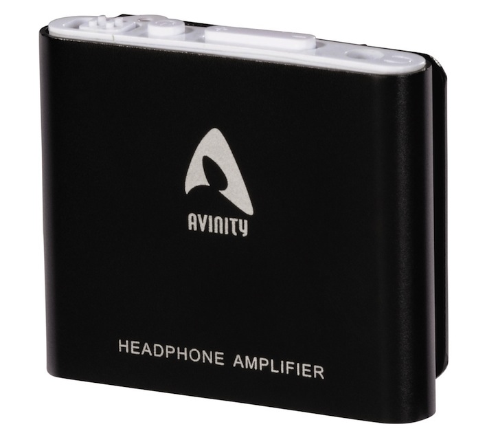 107620 Kopfhörerverstärker "Avinity Compact Mobile":
- kompakter Kopfhörerverstärker für den mobilen Einsatz
- Verbesserung der Soundqualität von MP3-Playern, Smartphones etc.
- aufladbar über die USB-Buchse z. B. des Laptops oder über ein USB-Ladegerät
- mit Trageclip
- Impendance 16 Ohm – 150 Ohm
- Frequenzbereich 10 Hz – 100 Hz
- Gewicht: 25 g
- Außenmaße: 4,4 x 3,8 x 1,3 cm
- Laufzeit: mehr als 10 Std.
- geeignet für In-Ear-Kopfhörer und On-Ear-Kopfhörer.