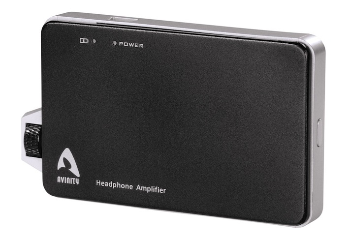 107621 Kopfhörerverstärker "Avinity Progressive Mobile":  - hochwertiger Kopfhörerverstärker für den mobilen Einsatz - aufladbar über die USB-Buchse z. B. des Laptops oder über ein USB-Ladegerät - 2 wählbare Gain-Level (Verstärkermodus) - Super Bass Performance - Impendance 16 Ohm – 300 Ohm - Frequenzbereich 10 Hz – 100 Hz - Gewicht: 65 g - Außenmaße: 5,4 x 9,3 x 1,3 cm - Laufzeit: mehr als 8 Std. - geeignet für Over-Ear-Kopfhörer und HiFi-Kopfhörer.