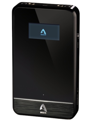 107622 Kopfhörerverstärker "Avinity USB DAC Mobile":
- Premium Kopfhörerverstärker für den mobilen Einsatz und für zu Hause
- hervorragender Klang und kraftvolle Lautstärkeunterstützung für z. B. Smartphone, MP3-Player oder Laptop
- idealer Einsatz am Laptop als externe Soundkarte
- hochwertige Bauteile unterstützen den kompromisslosen Klanganspruch
- aufladbar über die USB-Buchse z. B. des Laptops oder über ein USB-Ladegerät
- Kopfhörerverstärker mit dem Audioausgang von Smartphone oder MP3-Player via 3,5-mm-Klinkenkabel verbinden und Kopfhörer am Verstärker anschließen
- unterstützt USB Decoding bis 96 kHz/24 Bit
- Gewicht: 102 g
- Außenmaße: 5,5 x 9,6 x 1,5 cm
- Laufzeit: mehr als 14 Std.