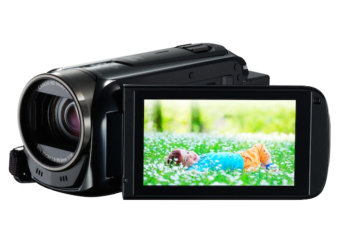 Beide Camcorder sind mit einem hochwertigen Canon HD Videoobjektiv mit 32fach optischem Zoom und optimiertem 57fach optischem Advanced Zoom ausgestattet – so werden auch entfernte Motive detailreich erfasst. 