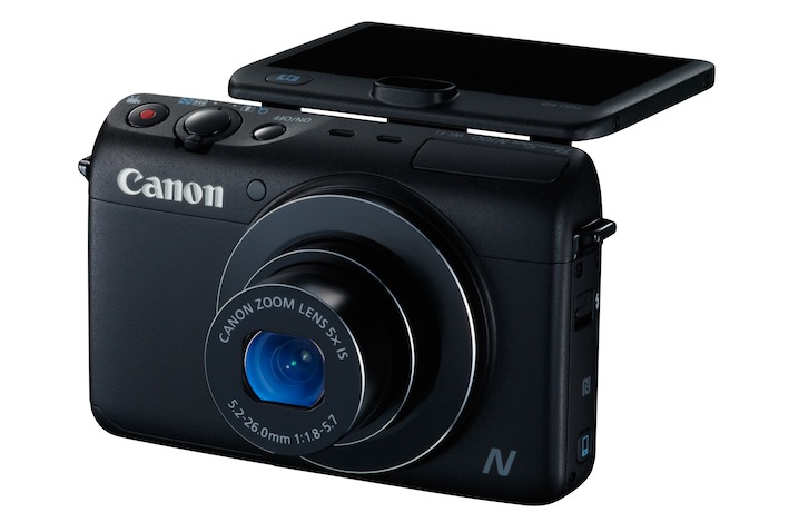 Aufnahmen können bei Verbindung mit einem Smartphone oder Tablet, das über einen Internetzugang verfügt, direkt via Canon iMAGE GATEWAY auf ein soziales Netzwerk hochgeladen werden.