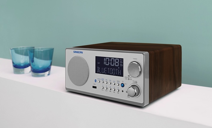 Sangen Holzrahmenradios (hier das WR-22BT) mit Bluetooth-Link dienen als kraftvolle Abspieler für jeden Raum.