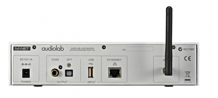 Signale empfängt der M-Net via WLAN, Ethernet-Port oder USB-Buchse. 