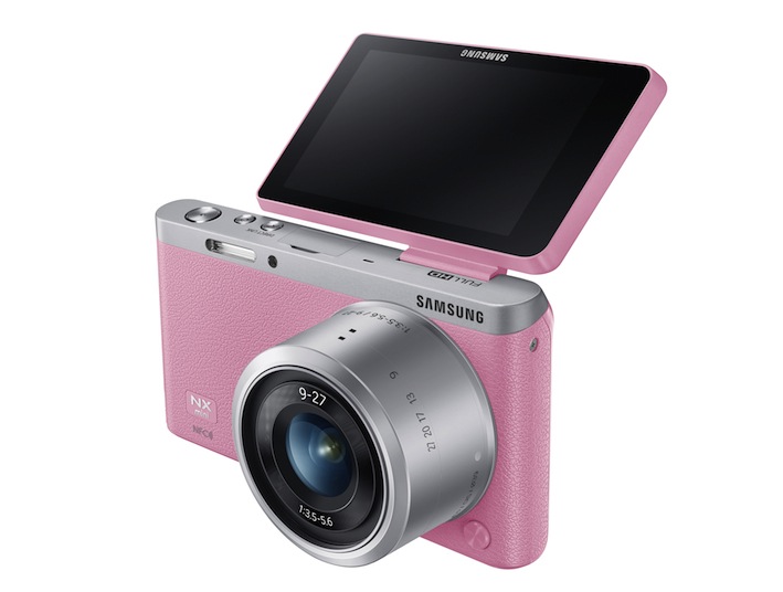 Die Systemkamera Samsung NX mini erscheint ab Ende April 2014 in den Farben Mint Green, Baby Pink, Black, White und Brown im deutschen Handel.