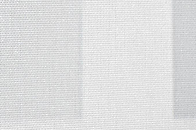 Barium 6 Soundscreen Flat: Das feine Gewebetuch erzeugt keinerlei Moire-Effekte - egal ob das Tuch gedreht oder in Achse aufgehängt wird. Das reduziert den Verschnitt und spart bares Geld. Foto: Michael B. Rehders