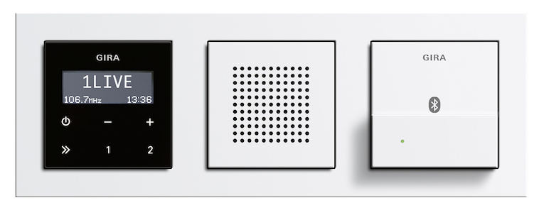 Für die Übertragung der Musik zur Gira Dockingstation muss das Smartphone aber gar nicht aufgesteckt werden, denn die Audioübertragung erfolgt über Bluetooth.
