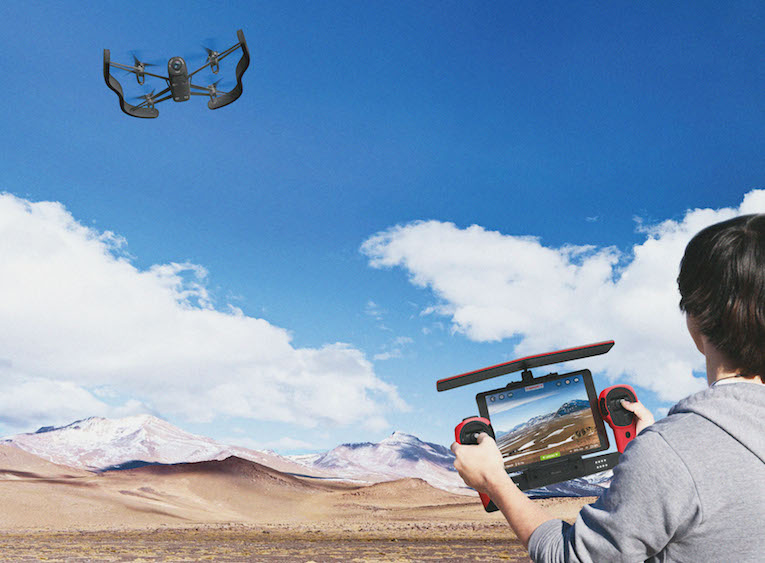 Die Bebop Drone ist ein Hightech-Quadcopter für die Freizeit mit den Funktionen einer Profidrohne.