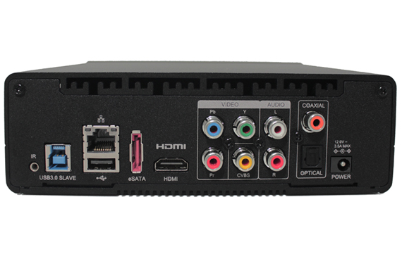 Am A-410 gibt es eine USB 2.0 Host-, eine USB 3.0 Slave- und eine eSATA-Schnittstelle sowie einen Gigabit-LAN-Port, ein HDMI-, ein Componenten-, ein CVBS-Anschluss und ein SD-Kartenleser.
