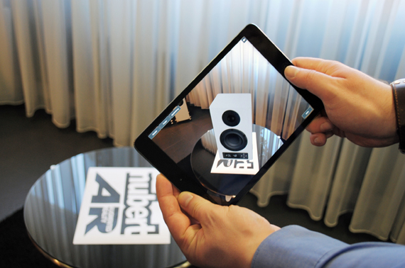Mit der neuen nuPro-App lassen sich die Lautsprecher virtuell in die Wohnumgebung einbinden und dreidimensional an ihrer späteren Wirkungsstätte betrachten.
