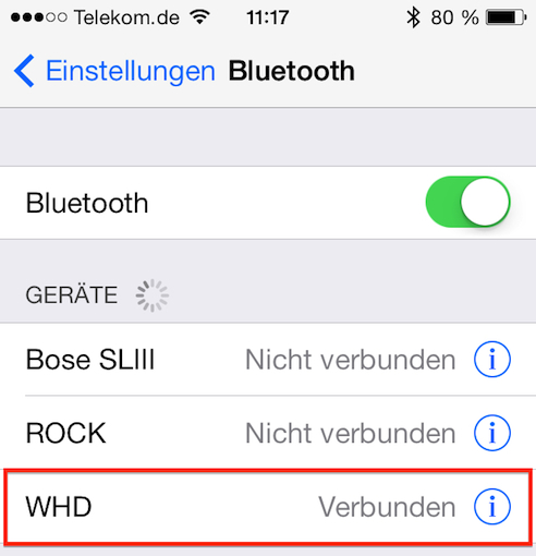 Nachdem die kleine Taste am Mini 4 BT für 5 Sekunden gedrückt gehalten wurde, gibt sich der Bluetooth-Empfänger als "WHD" zu erkennen. Nun reicht ein einziger Fingertipp, um beide Geräte kabellos miteinander zu verbinden.