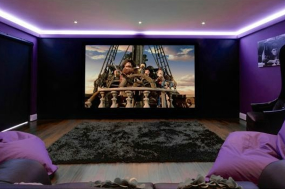 Flexibles Heimkino-Vergnügen in bester Qualität mit dem Marmitek MegaView 121.