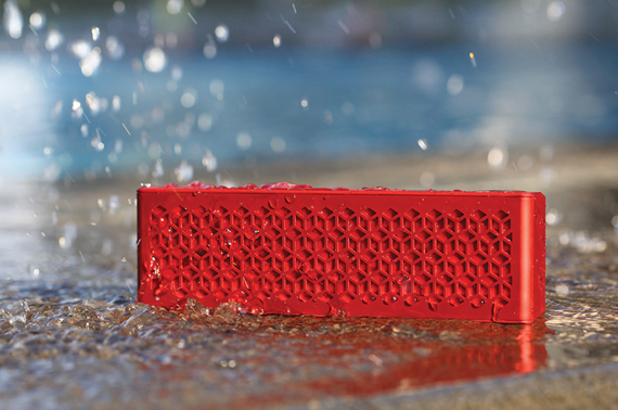 Der Creative Muvo Mini ist vor Wasser und Staub geschützt und somit der ideale Begleiter bei Wind und Wetter.