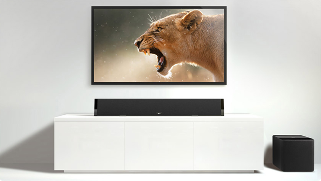 Flexibel in der Aufstellung: Zwischen Soundbar und Subwoofer muss kein Kabel gezogen werden, die beiden Komponenten der V720W kommunizieren via Funkmodul. (Foto: KEF)