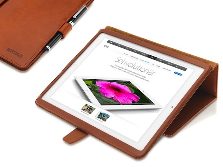 Mit nur einem Handgriff lässt sich die schicke Ledertasche in einen praktischen Aufstellet für angenehmes Arbeiten mit dem iPad Air verwandeln.