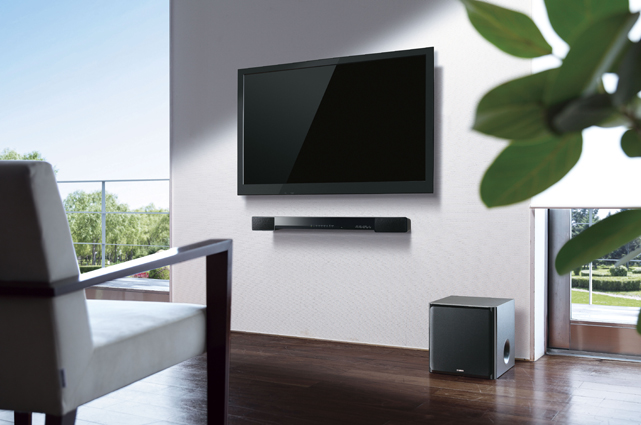 Die Soundbar YAS-203 mit zusätzlichem Subwoofer nutzt Yamahas "Air Surround Xtreme"-Technologie, um durch komplexe Algorithmen einen realistischen Raumklang zu erzeugen.
