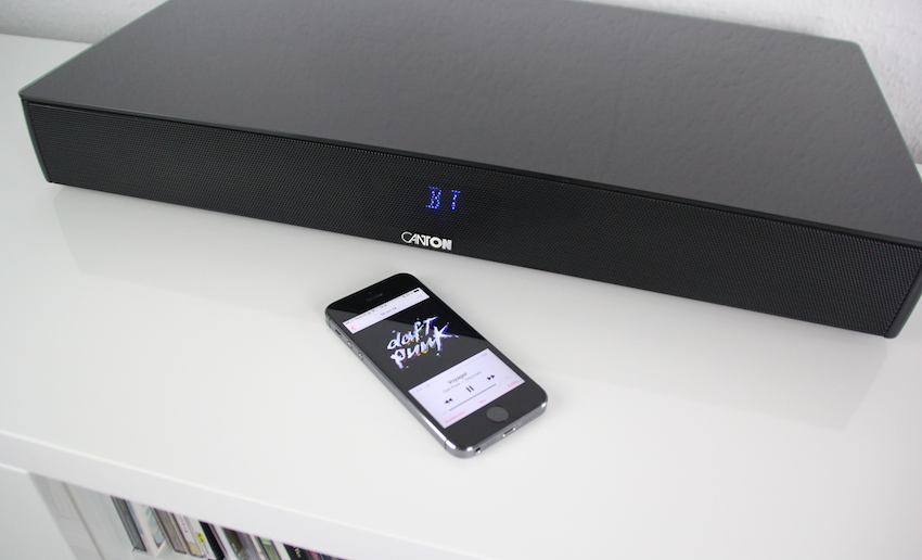 Auf dem Tablet oder Handy abgelegte Musikdateien lassen sich kabellos via Bluetooth an die DM50SE leiten und von dort in ungeahnter Klangqualität wiedergeben.