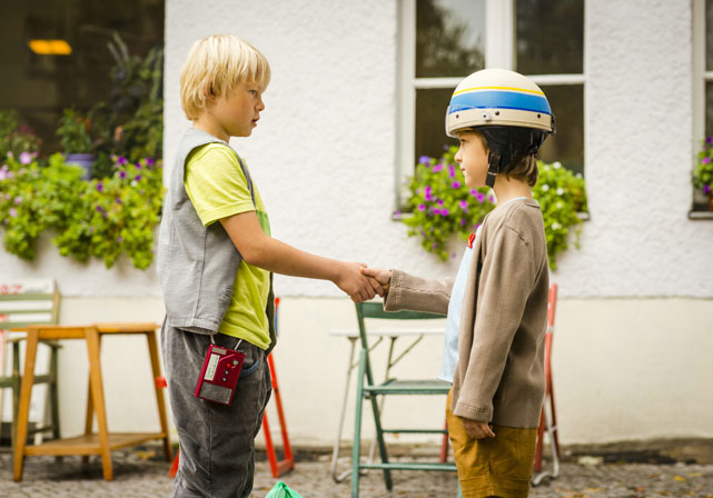 Zwei ungleiche Freunde auf gemeinsamer Mission: Rico (Anton Petzold, l.) und Oskar (Juri Winkler) sind einem Entführer auf der Spur. (© 20th Century Fox)