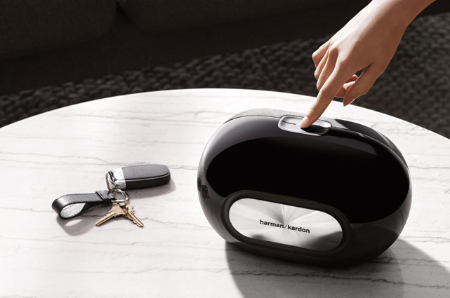 Das kabellose HD-Audio-System von Harman Kardon ist das erste Multi-Raum System, das High Definition-Klang per WLAN in alle Zimmer überträgt.