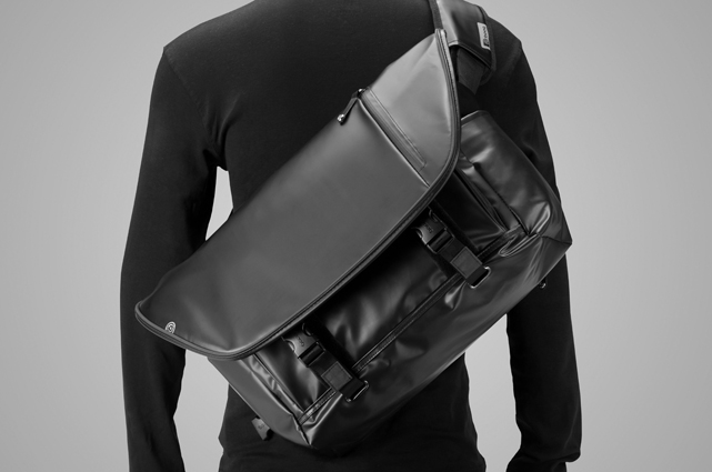 Neues Material macht diese Tasche praktisch unverwüstlich: Die toughe Boa nerve, stealth, von booq.