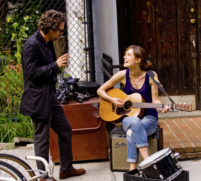 Dan (Marc Ruffalo) hofft, mit Hilfe von Gretta (Keira Knightly) wieder erfolgreich ins Musikbusiness zurückzukehren. (© Studiocanal)