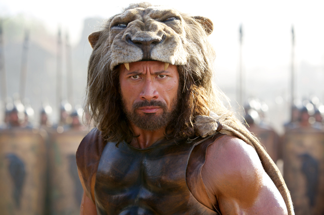 Recycling auf Helden-Art: Den erlegten Löwen trägt Hercules als Kopfschutz in der Schlacht. (© Paramount Pictures)