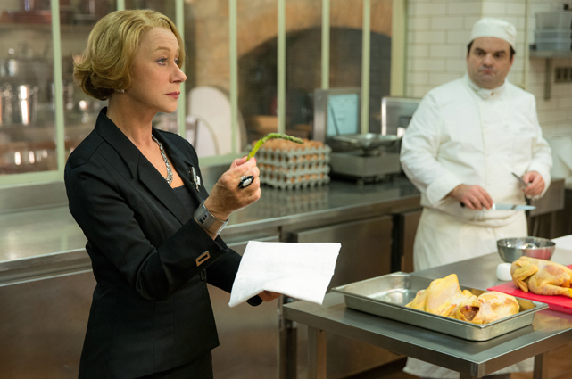 Madame Mallory (Helen Mirren), erfolgreiche Restaurantchefin, ist über die unerwartete Konkurrenz aus Indien nicht besonders erfreut. (© Constantin Film)
