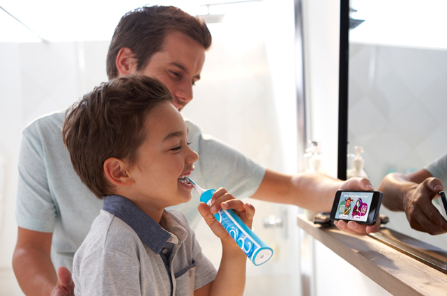 Die Philips Sonicare App „Brush Busters“ hilft Kindern spielerisch beim Zähneputzen.