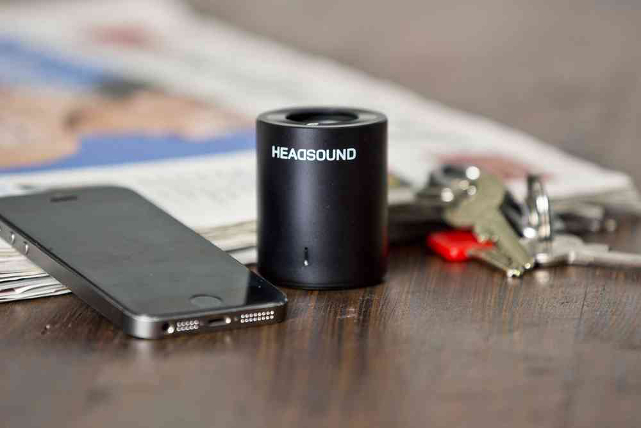 Der mobile Bluetooth-Lautsprecher Headsound tube besticht durch innere und äußere Werte.