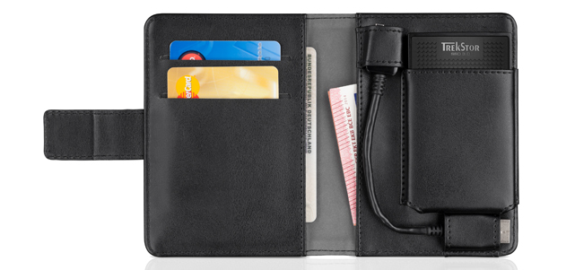 Geschützt in einem schicken Brieftaschen-Etui vereint die erste SSD aus dem Hause TrekStor Funktionalität und Eleganz.